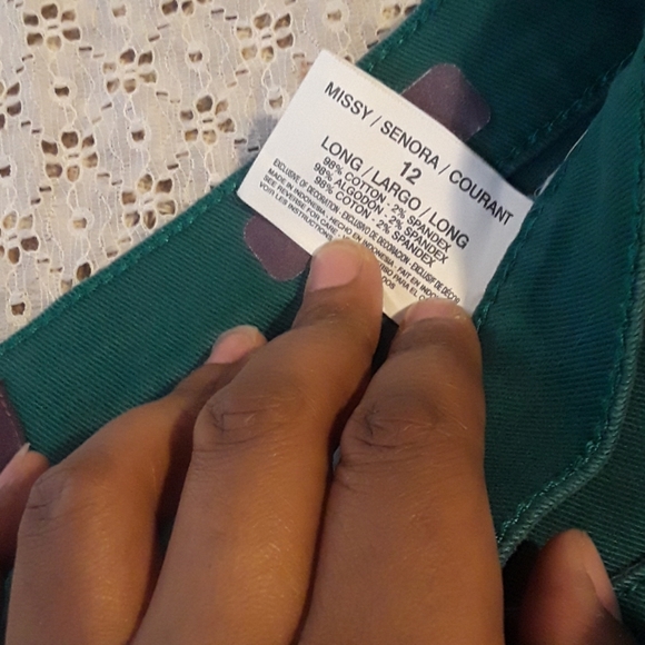 Gloria Vanderbilt Green long pants - Picture 4 of 4